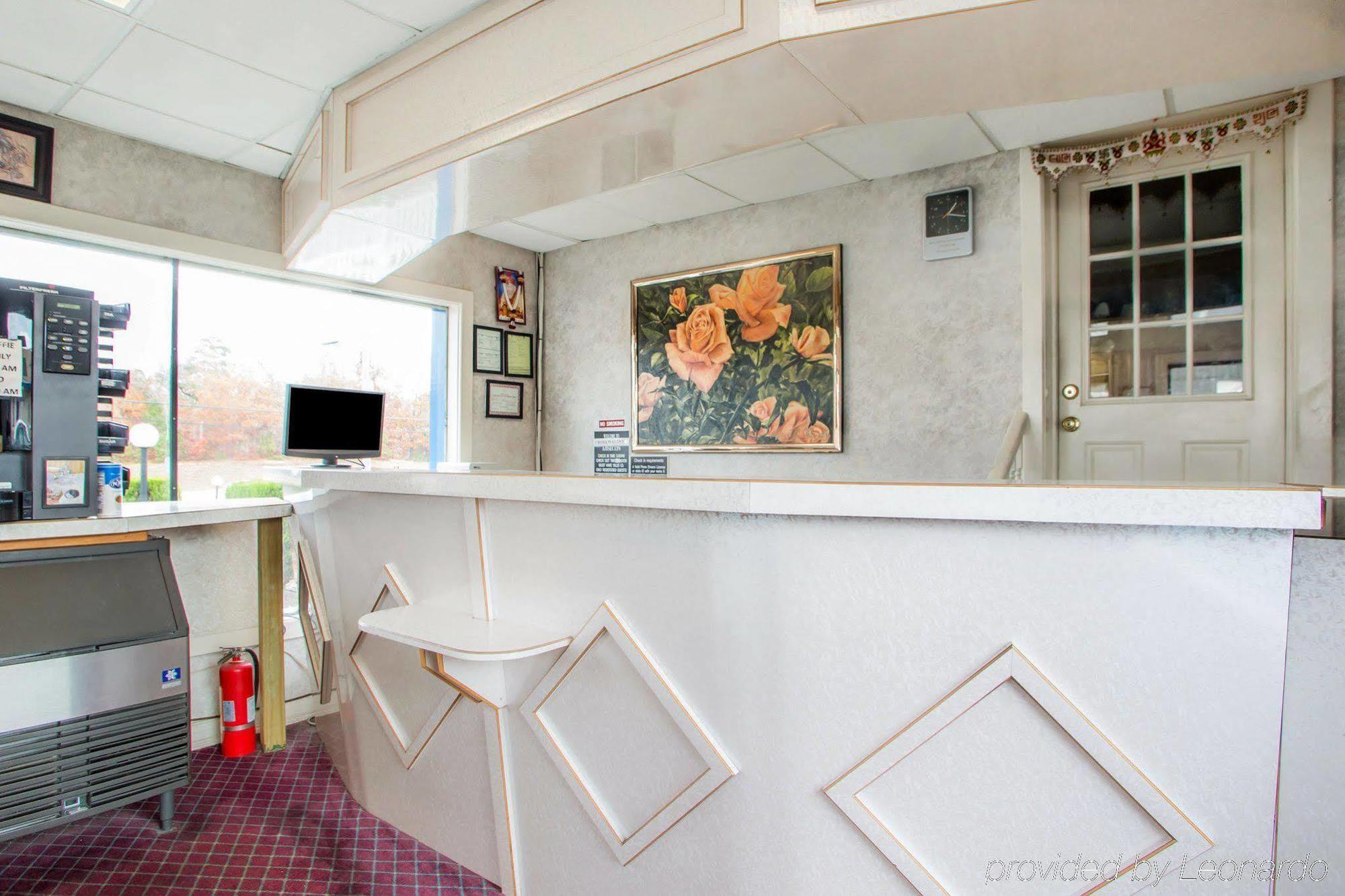 Rodeway Inn Parkway กัลโลเวย์ ภายนอก รูปภาพ